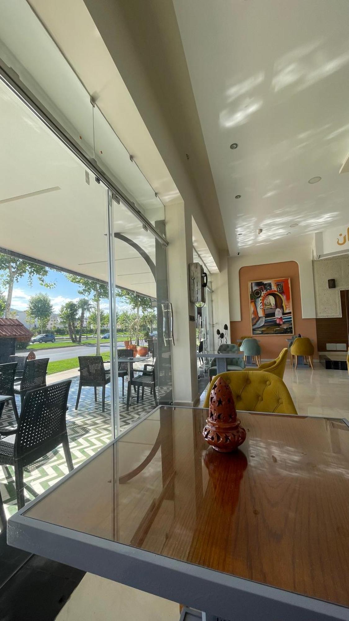 Hotel Ryad Tetouan Aero Bagian luar foto