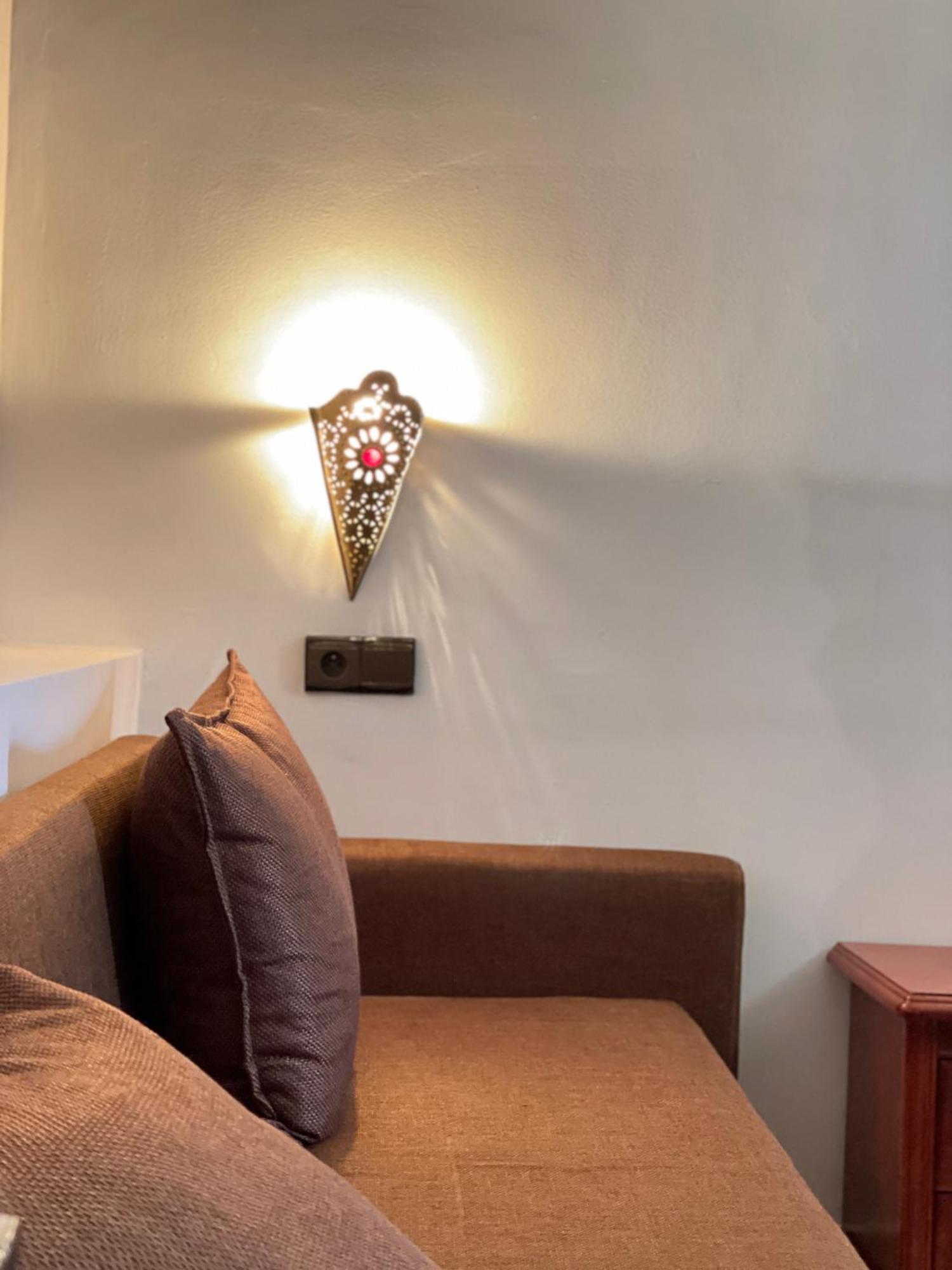 Hotel Ryad Tetouan Aero Bagian luar foto