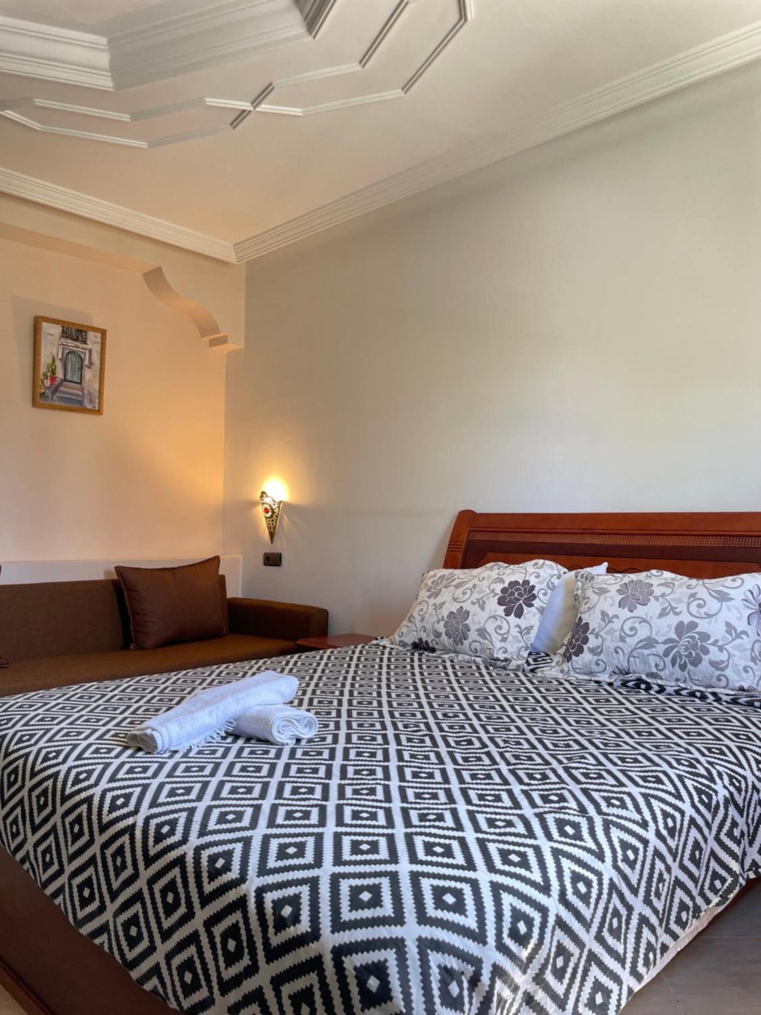 Hotel Ryad Tetouan Aero Bagian luar foto